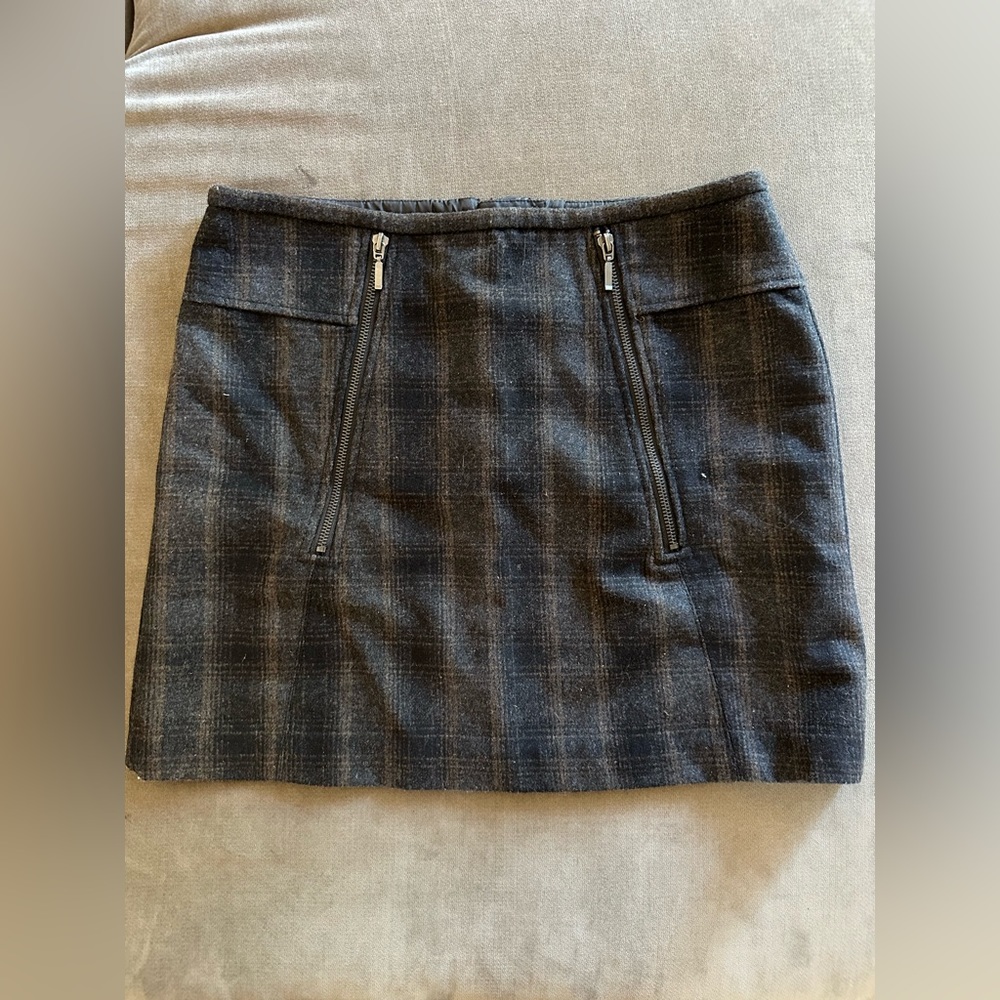 Plaid Textured short skirt